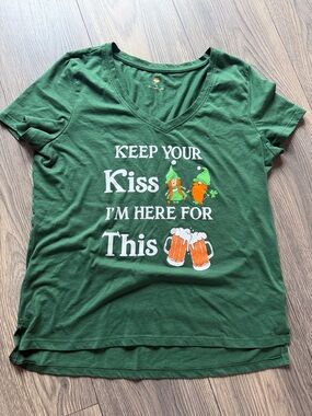 Women’s Green V-Neck Graphic Tee - Keep Your Kiss